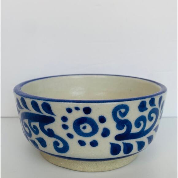 Vintage Mexican Stoneware Pottery Bowl - Picture 6 of 8